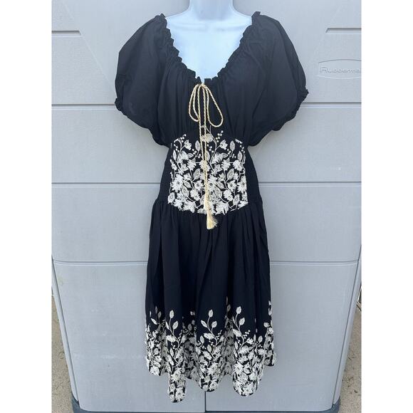 My Beachy Side Mariposa Off The Shoulders Embroidered Smocked Corset Dress Sz M - Picture 4 of 14